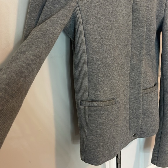 Zara Blazer with ribbed detailing on the side - Picture 6 of 6